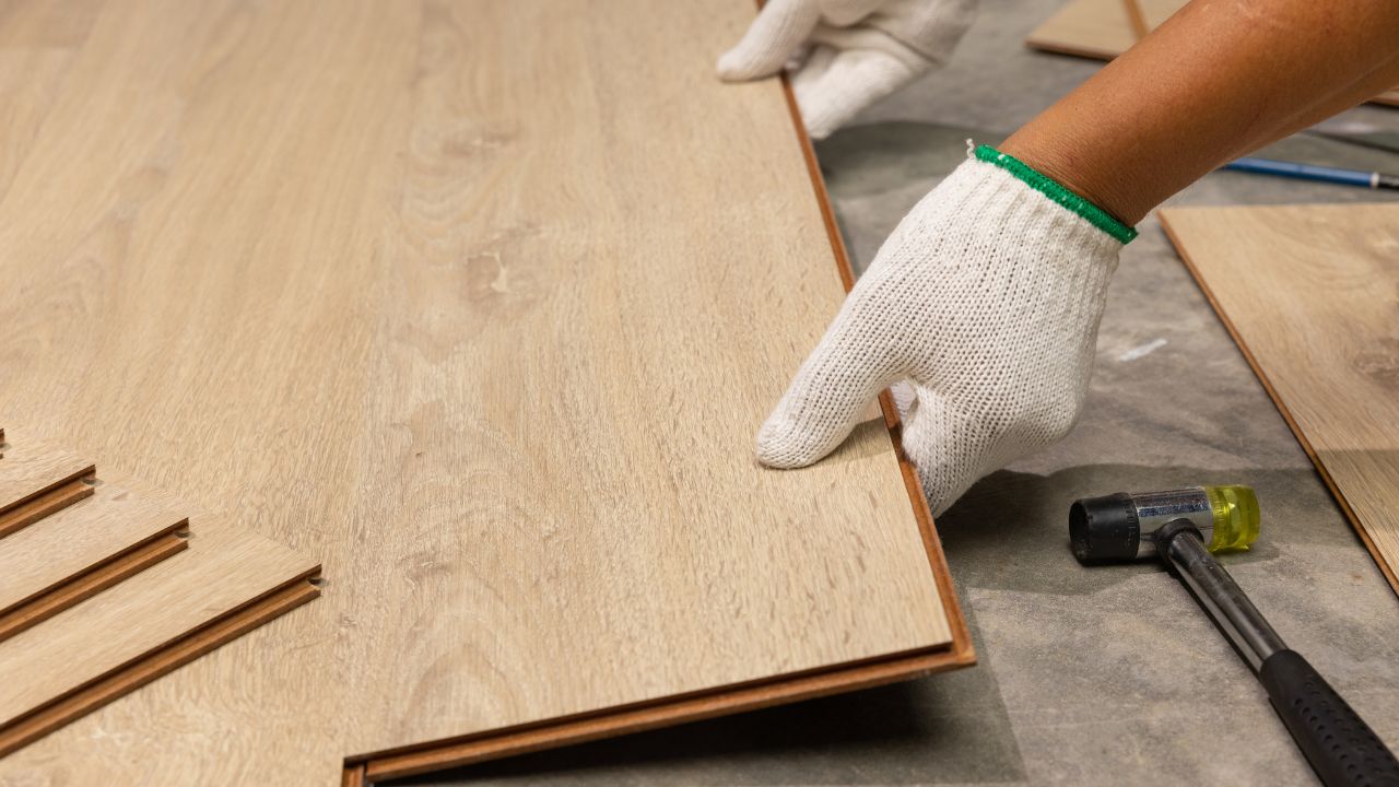 Install Laminate Wood Flooring