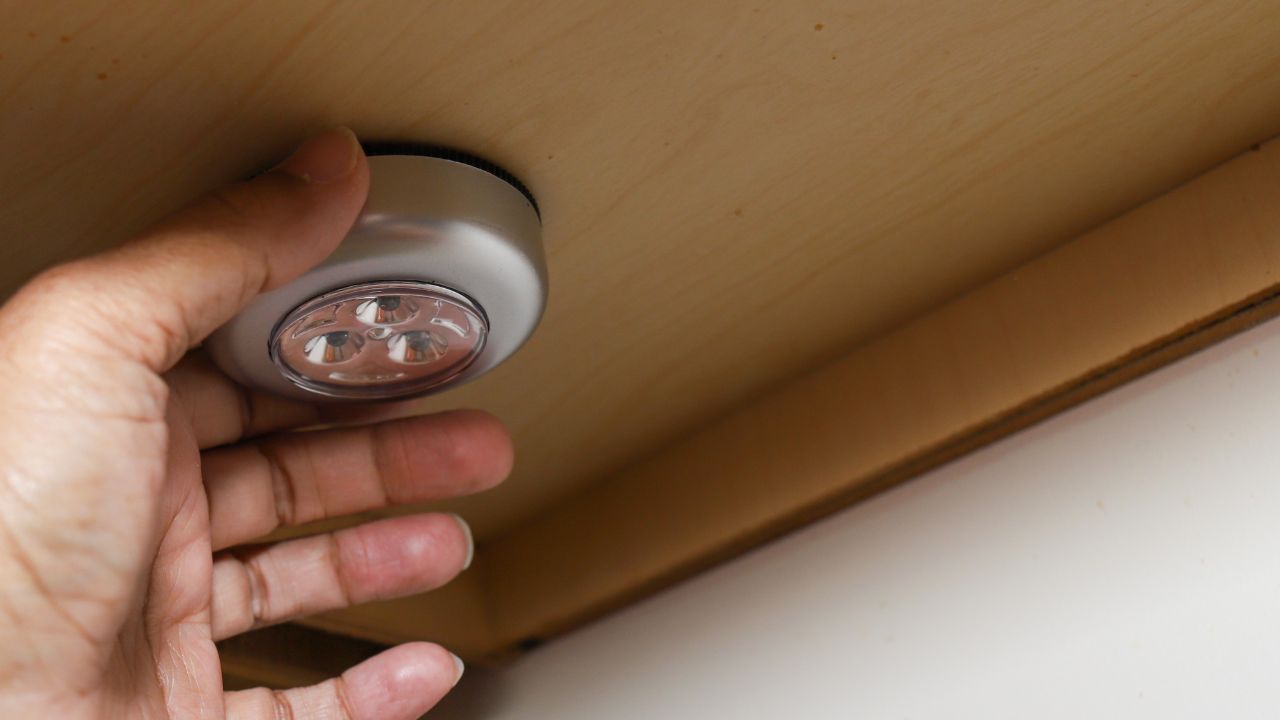 Under Cabinet Lighting